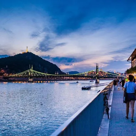 Pure Elegance For Real Treasure Seekers * Budapest